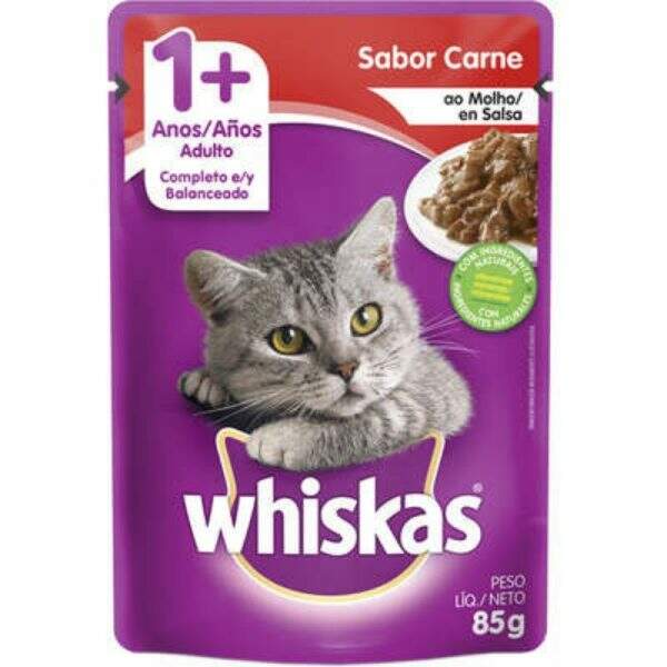 Ração molhadinha sabor carne para gatos adultos, embalagem 85g.